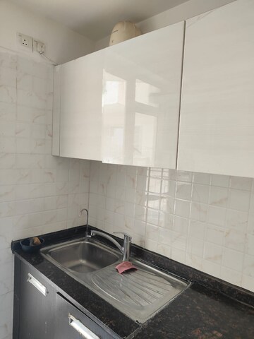 Bathroom in 3 BHK Apartment at Bestech Park View Sanskruti, Sector 92 – for Rent