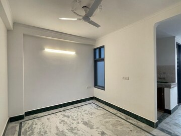Room in 1 BHK Builder Floor at Saket – for Rent