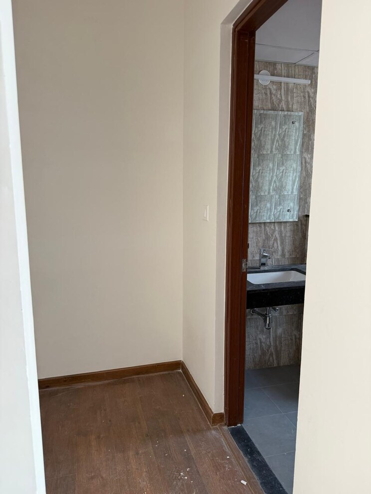 Room, shapoorji-pallonji-joyville-gurgaon 4 Bedroom 2162 Sq.Ft. Apartment In Sector 102 Gurgaon 8822540