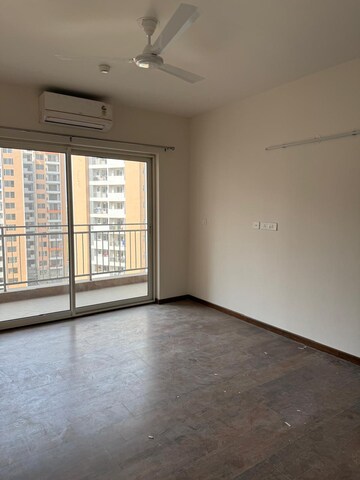 Room in 4 BHK Apartment at Shapoorji Pallonji Joyville Gurgaon, Sector 102 – for Rent