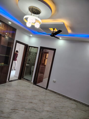 Furnished Amenities in 2 BHK Builder Floor at Dwarka Mor – for Rent