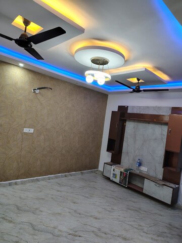 Furnished Amenities in 2 BHK Builder Floor at Dwarka Mor – for Rent