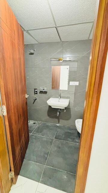 Bathroom in 3 BHK Apartment at Trendsquares Ambience, Thanisandra Main Road – for Rent