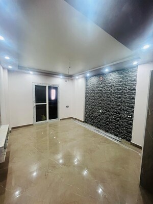 Room in 3 BHK Builder Floor at Gms Road – for Sale