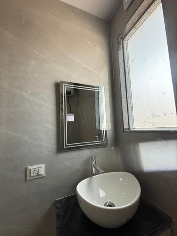 Bathroom in 1 RK Builder Floor at Sector 55 – for Rent