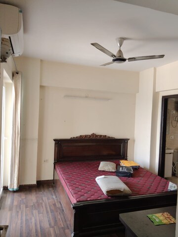 2 BHK Apartment For Rent in Sethi Max Royale, Sector 76