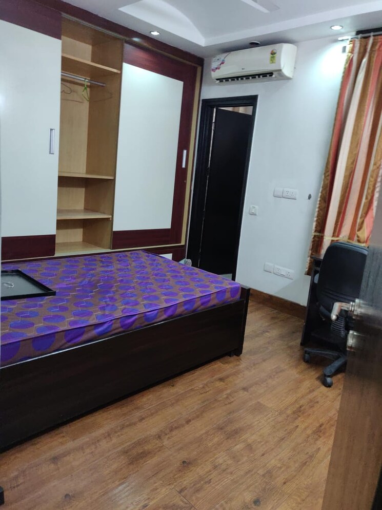 Bedroom, greater kailash i 3 Bedroom 1800 Sq.Ft. Builder Floor In Greater Kailash I Delhi 8822624