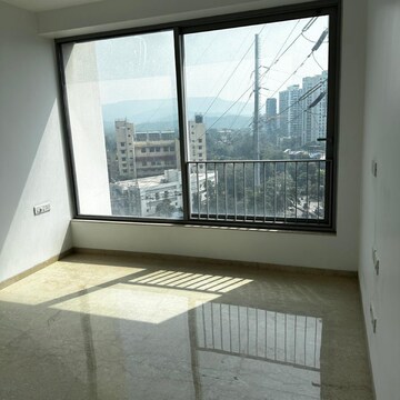 Room in 3 BHK Apartment at Oberoi Sky City, Khande Rao Dongari – for Rent
