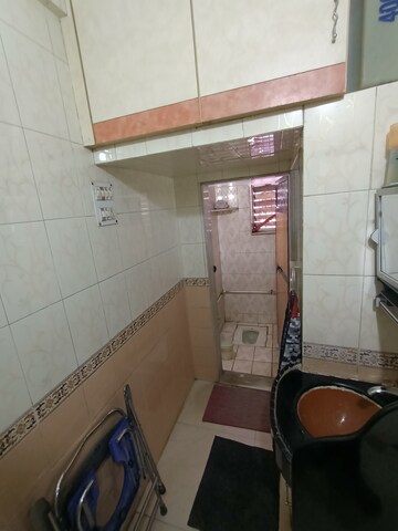 Bathroom in 1 BHK Apartment at Dombivli West – for Rent