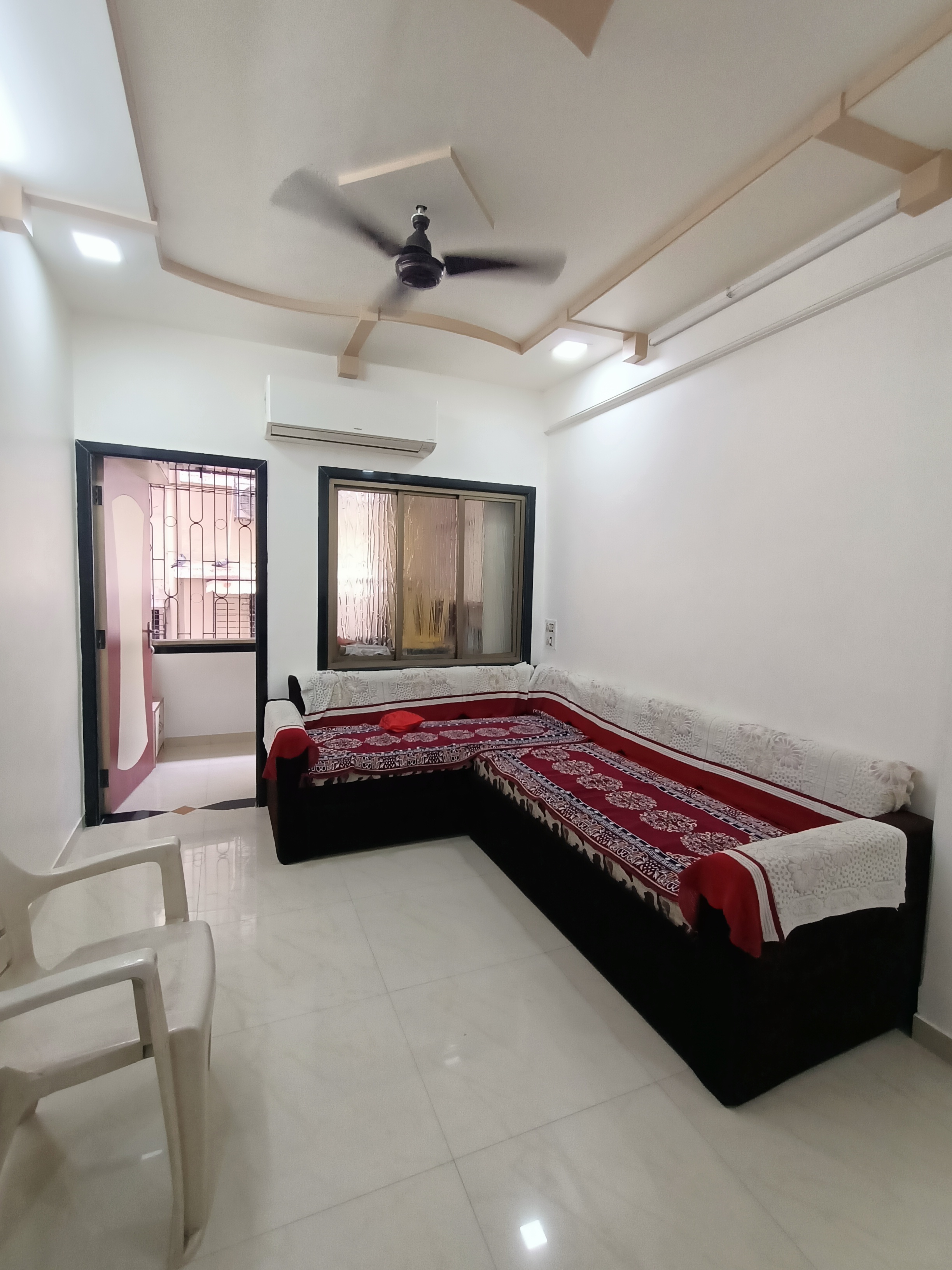 1 BHK + Extra Room Apartment For Rent in Kavita Chs 