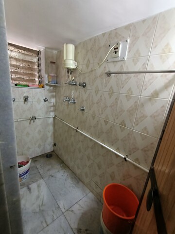 Bathroom in 1 BHK Apartment at Dombivli West – for Rent