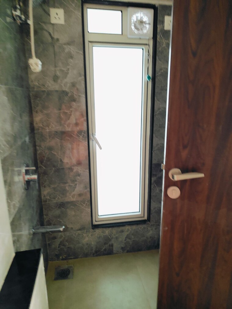 Bathroom, dem-cygnus 3 Bedroom 867 Sq.Ft. Apartment In Kandivali West Mumbai 8822643