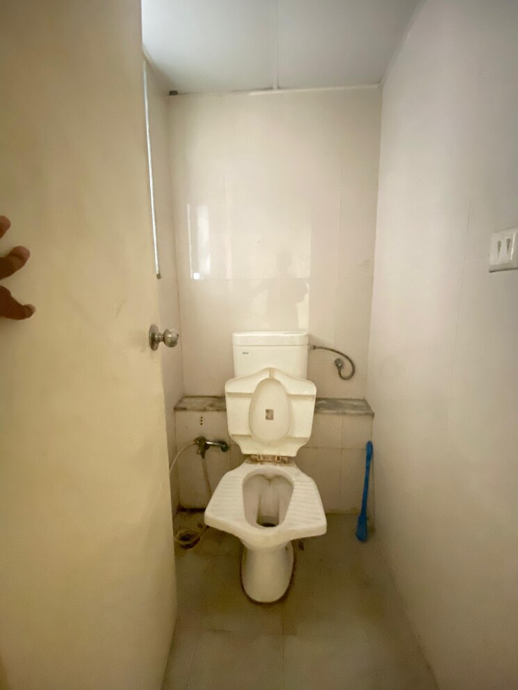 Bathroom, lodha-jasmine-a-b-c-g-h-and-i 1 Bedroom 500 Sq.Ft. Apartment In Dombivli East Thane 8822637