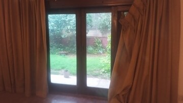  5 BHK Independent House at New Friends Colony – for Sale