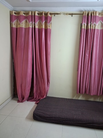 Bedroom in 2 BHK Apartment at Mayur Vihar Phase 1 – for Rent