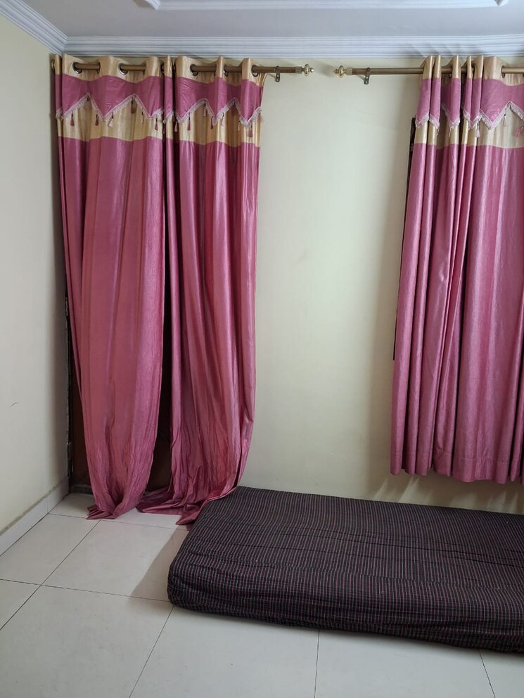 Bedroom, mayur vihar phase 1 2 Bedroom 820 Sq.Ft. Apartment In Mayur Vihar Phase 1 Delhi 8822666