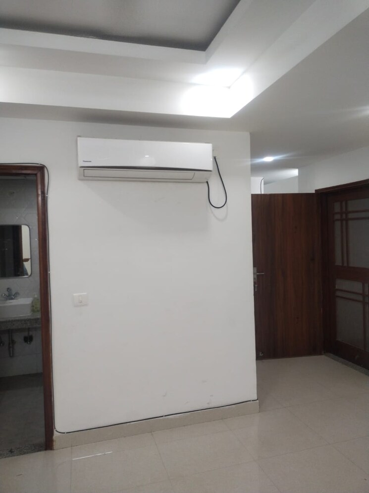 Room, sector 46 2 Bedroom 1458 Sq.Ft. Builder Floor In Sector 46 Gurgaon 8822745