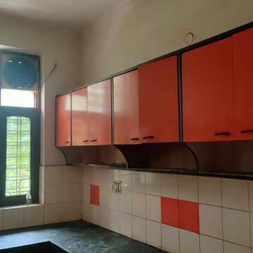Kitchen in 2 BHK Builder Floor at Ashoka Enclave Faridabad, Ashoka Enclave – for Rent