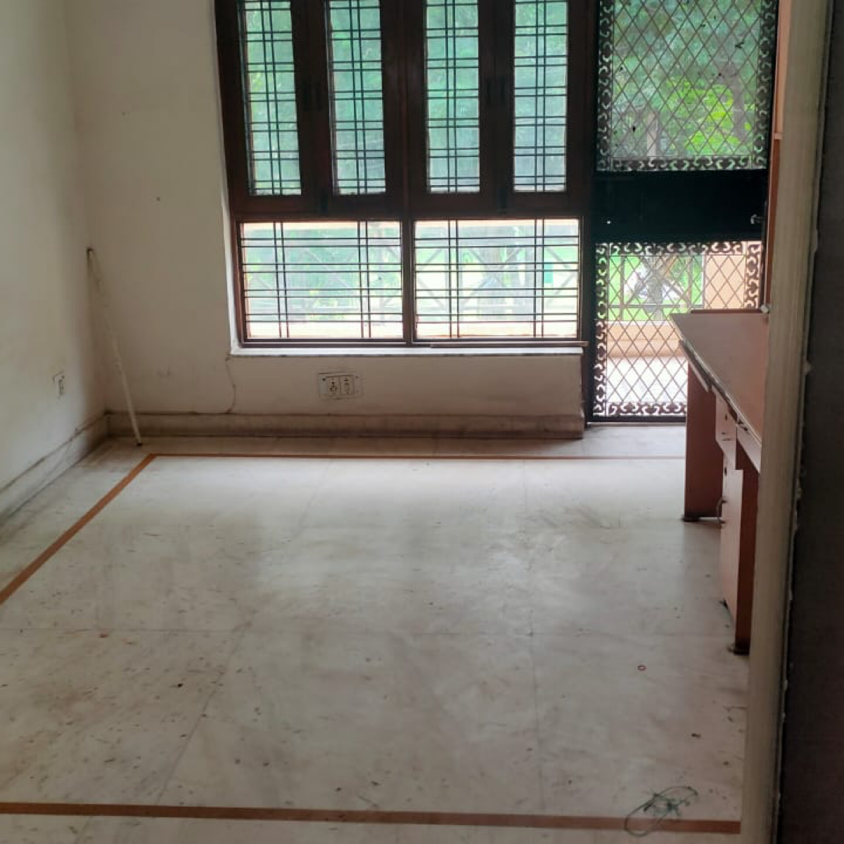 2 BHK 200 Sq.Yd. Builder Floor in Ashoka Enclave Faridabad