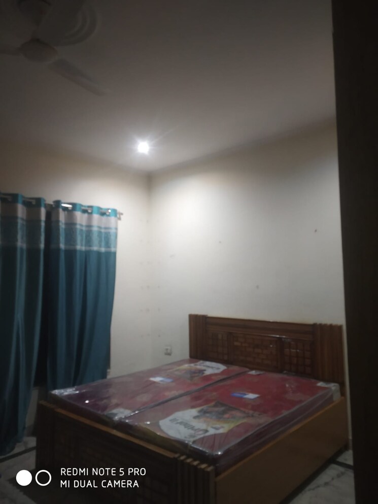 Bedroom, sector 55 1 Bedroom 800 Sq.Ft. Builder Floor In Sector 55 Gurgaon 8822706