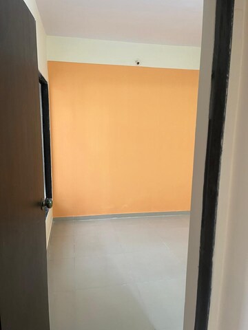 Room in 1 BHK Apartment at DB Orchid Ozone, Dahisar East – for Rent