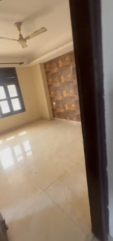 Room in 2 BHK Apartment at Arocon Golf Ville, Sain Vihar – for Rent