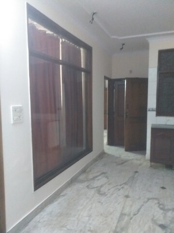 Building Lobby in 3 BHK Builder Floor at Old Rajinder Nagar – for Rent