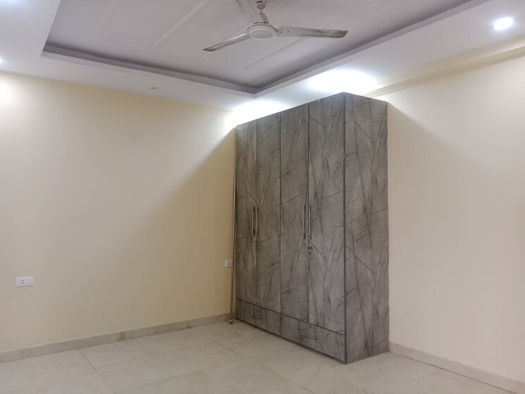 Room, ashoka enclave 4 Bedroom 2100 Sq.Ft. Builder Floor In Ashoka Enclave Faridabad 8822978