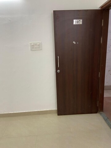 Room in 2 BHK Apartment at DB Orchid Ozone, Dahisar East – for Rent