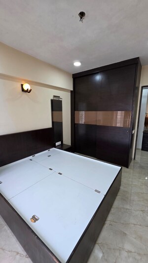 Room in 3 BHK Apartment at Goyal Lakshchandi Heights, Goregaon East – for Sale