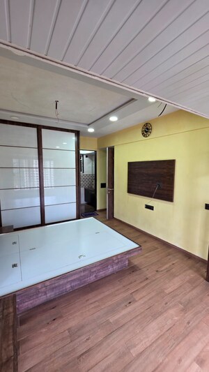 Room in 3 BHK Apartment at Goyal Lakshchandi Heights, Goregaon East – for Sale