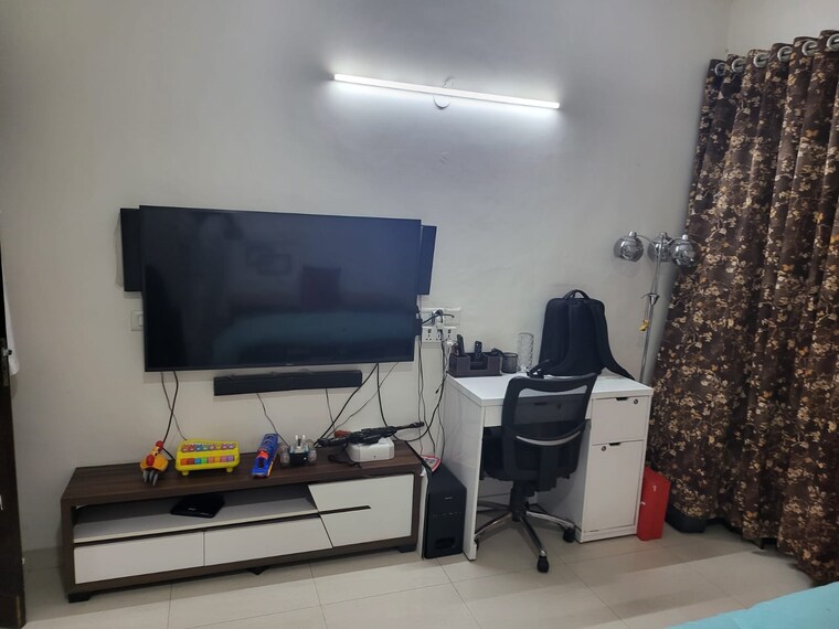 Master Bedroom, sushant-lok-2 3 Bedroom 263 Sq.Yd. Builder Floor In Sector 57 Gurgaon 8823008