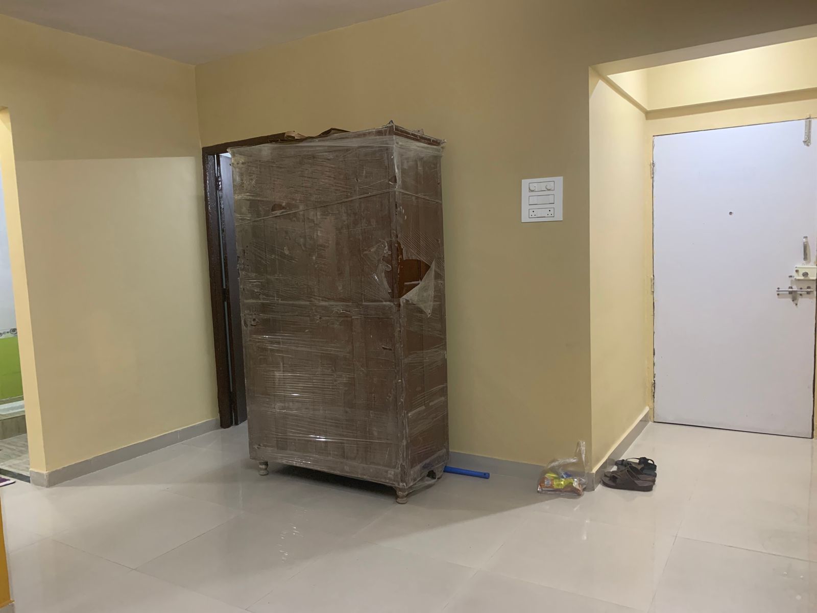 1 BHK + Extra Room Apartment For Rent in Shree Arihant Aai Jijabai Sadan