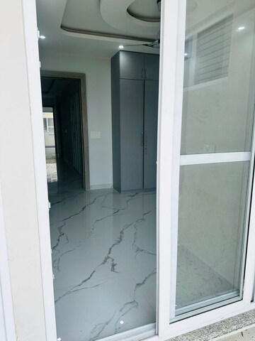 Bathroom in 4 BHK Apartment at Park Avenue, Mussoorie Road – for Rent