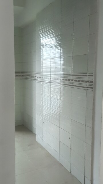 Bathroom in 2 BHK Apartment at Hiraco Eminence, Mira Road – for Rent