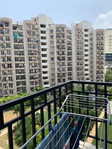 3 BHK Apartment – Exterior View View at Mapsko Paradise, Sector 83 - for Rent