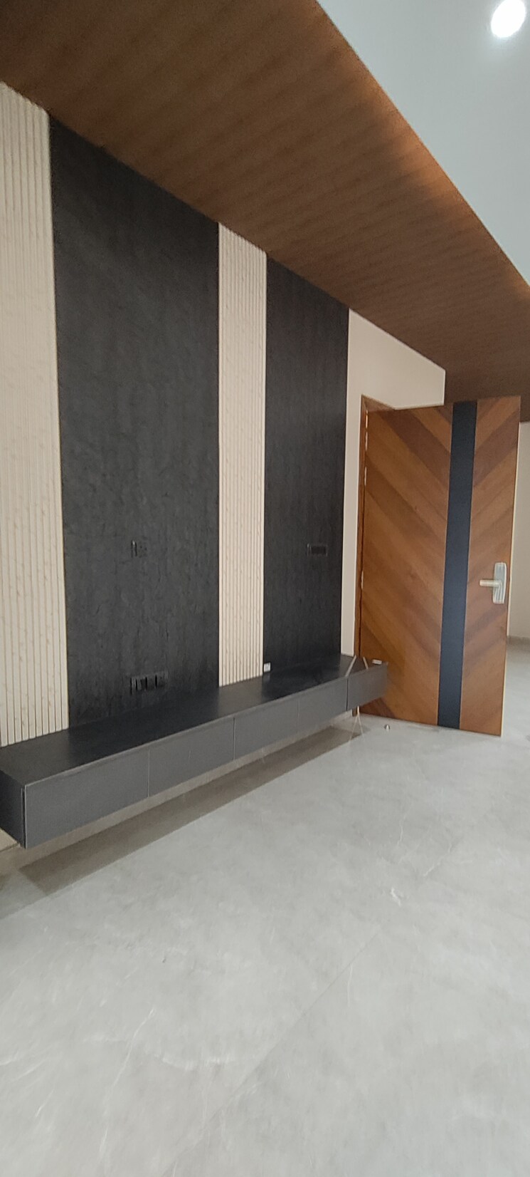 Room, sector 84 4 Bedroom 2950 Sq.Ft. Builder Floor In Sector 84 Faridabad 8823164