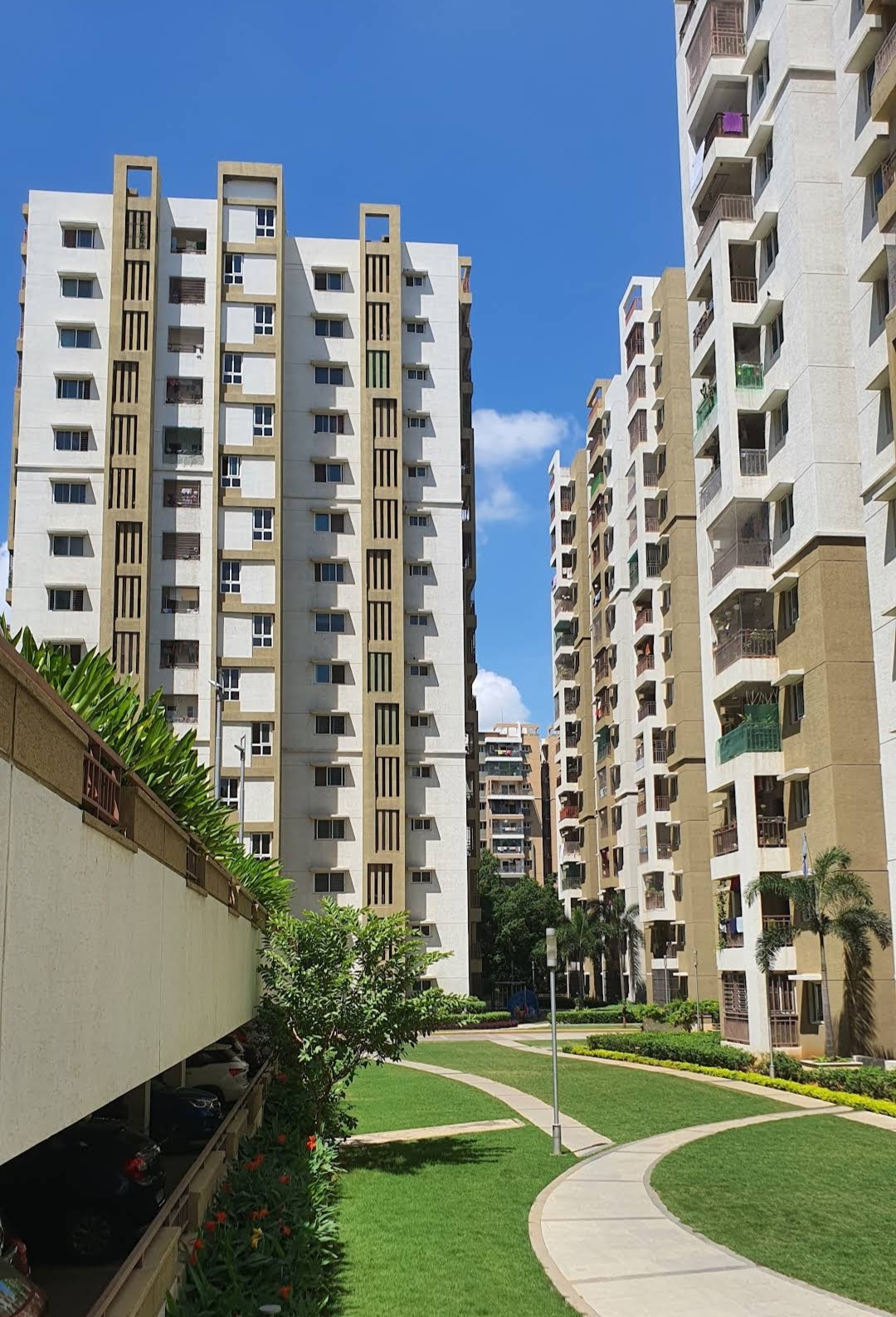 2 BHK Apartment For Rent in Aparna HillPark Lake Breeze