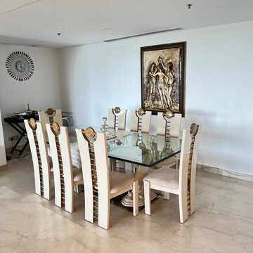 Living Room in 4 BHK Apartment at DLF The Magnolias, Golf Course Road – for Rent