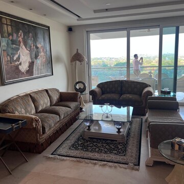 Living Room in 4 BHK Apartment at DLF The Magnolias, Golf Course Road – for Rent