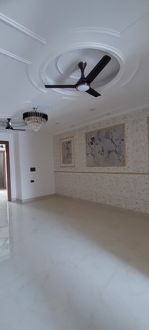 Room in 3 BHK Builder Floor at Puri Kohinoor, Sector 89 – for Sale