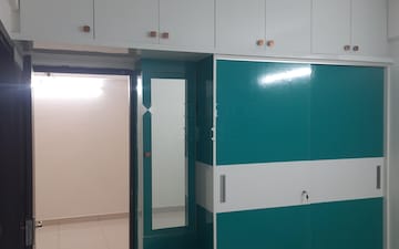 Room in 2 BHK Apartment at Shriram Liberty Square, Electronic City Phase ii – for Rent