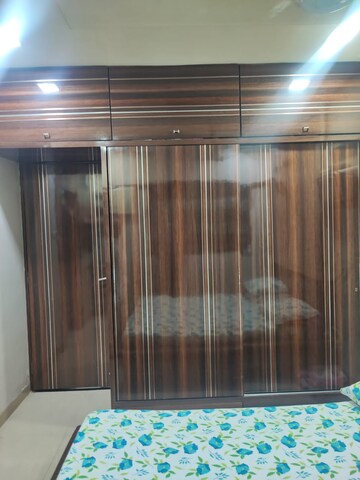 Furnished Amenities in 2 BHK Apartment at JP Decks, Goregaon East – for Rent