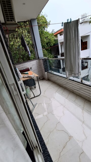 Balcony in 1.5 BHK Villa at Sector 21 – for Rent