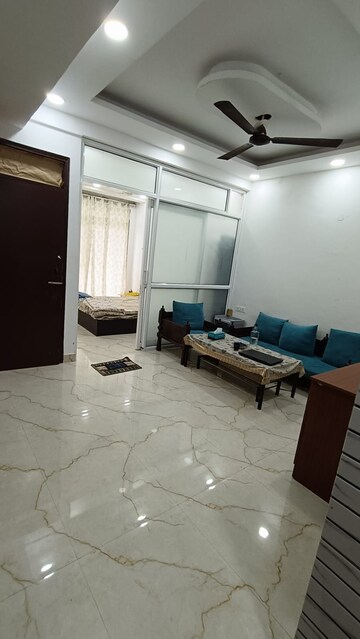 Living Room in 1.5 BHK Villa at Sector 21 – for Rent