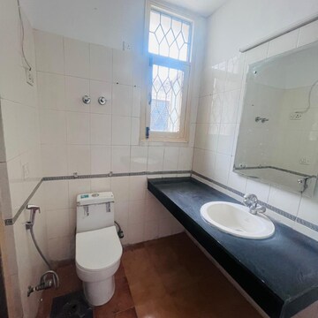 Bathroom in 3 BHK Apartment at Empire Floors, Sector 57 – for Rent