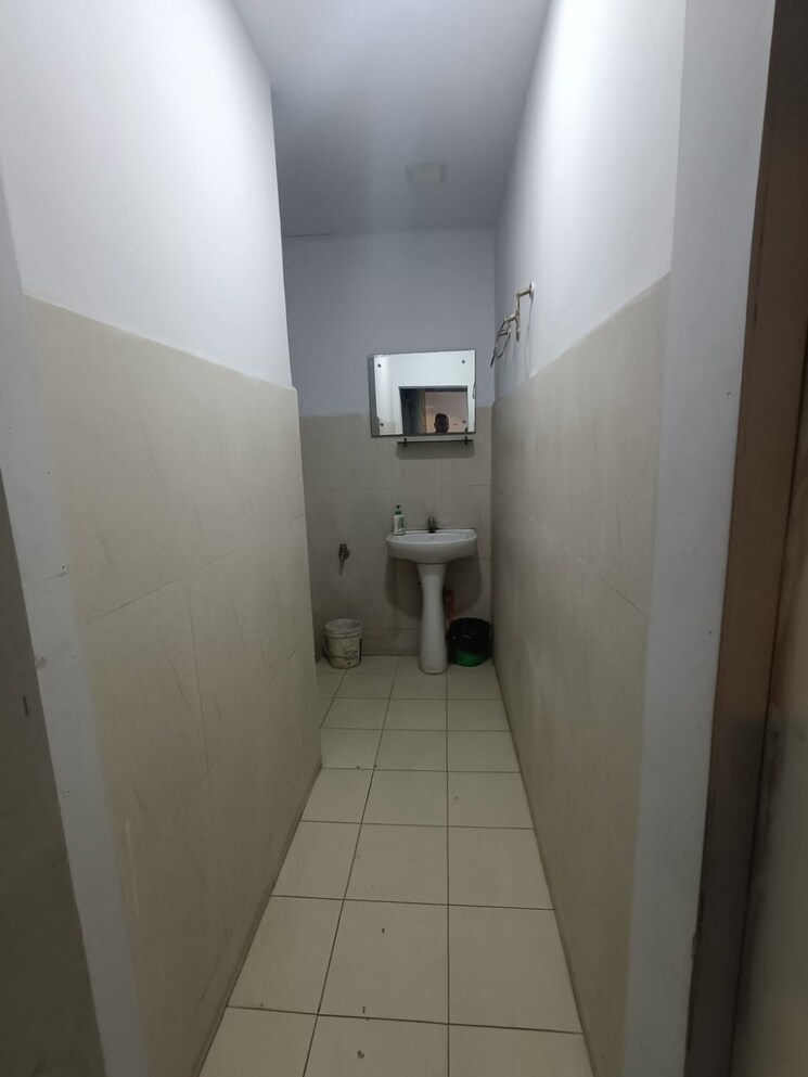 undefined, park street Commercial Office Space 900 Sq.Ft. In Park Street Kolkata 8823258