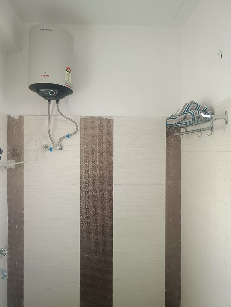 Room, onyxe-paraiso 3 Bedroom 1800 Sq.Ft. Apartment In Patiala Road Zirakpur 8823315