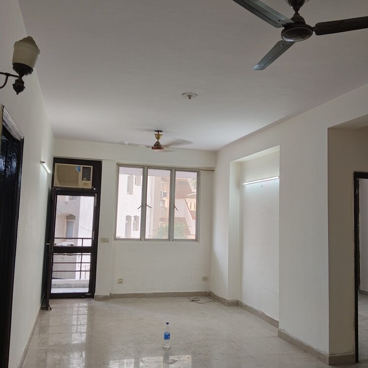 Room, vaishali sector 5 3 Bedroom 1280 Sq.Ft. Builder Floor In Vaishali Sector 5 Ghaziabad 8823287
