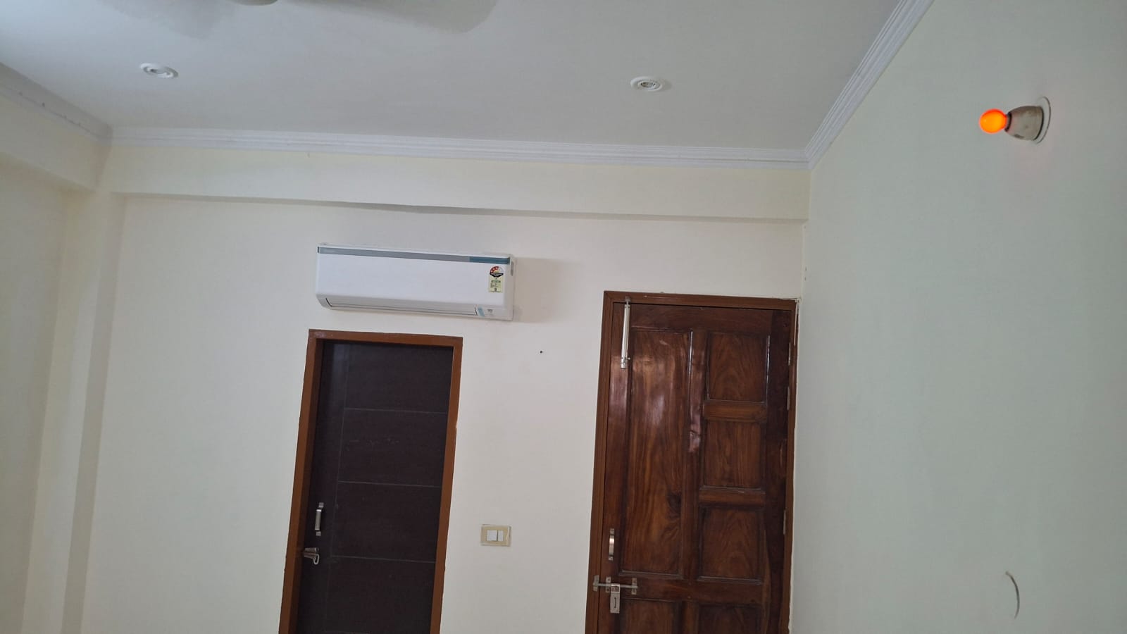 3 BHK Builder Floor For Rent in Sector 57